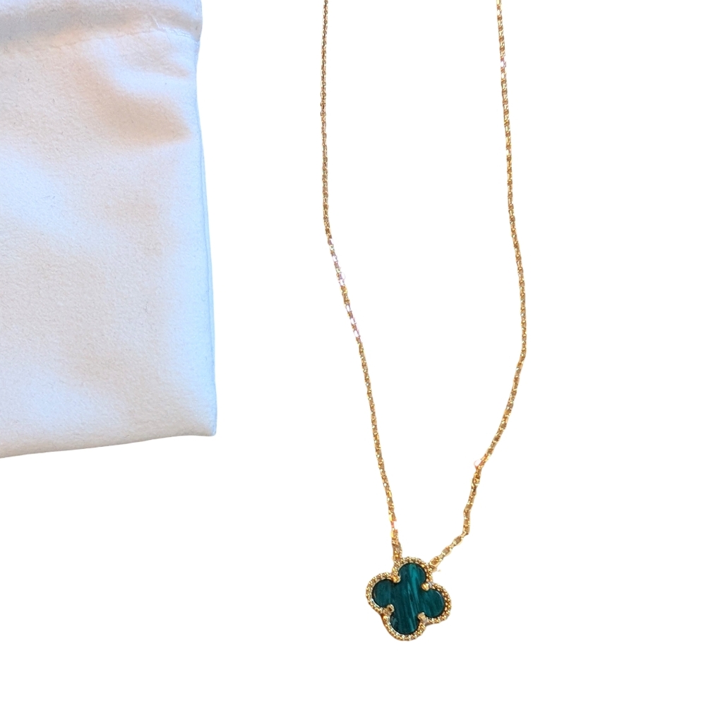 Elegant Gold and Green Clover Necklace